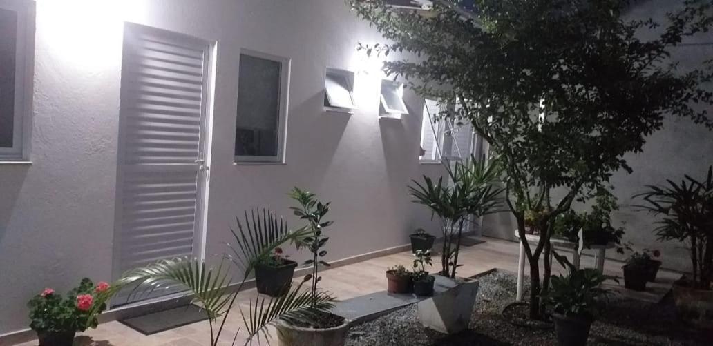 ItajaíPousada Casa Verde - Quartos Individuais - Smart Tv 32 - E Banheiro Privativoアパートメント エクステリア 写真
