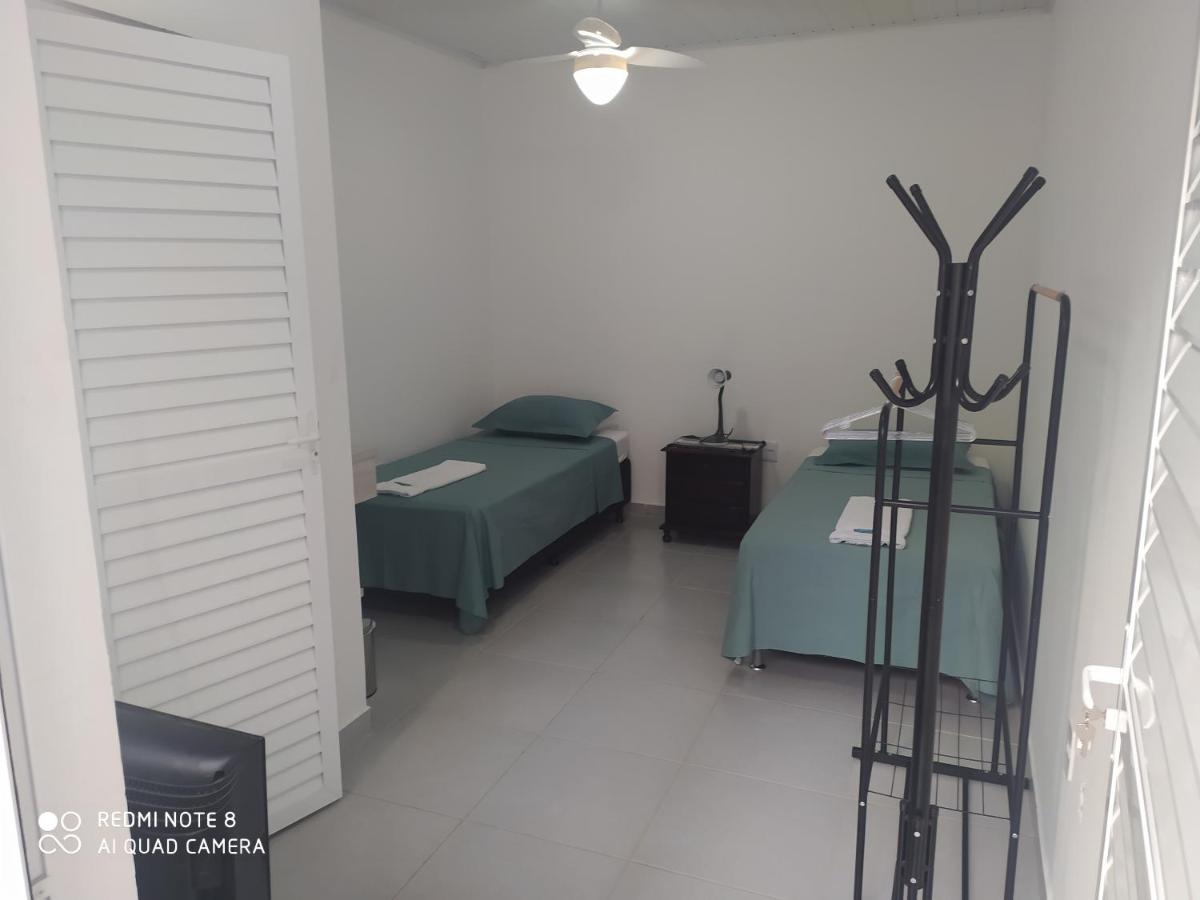 ItajaíPousada Casa Verde - Quartos Individuais - Smart Tv 32 - E Banheiro Privativoアパートメント エクステリア 写真