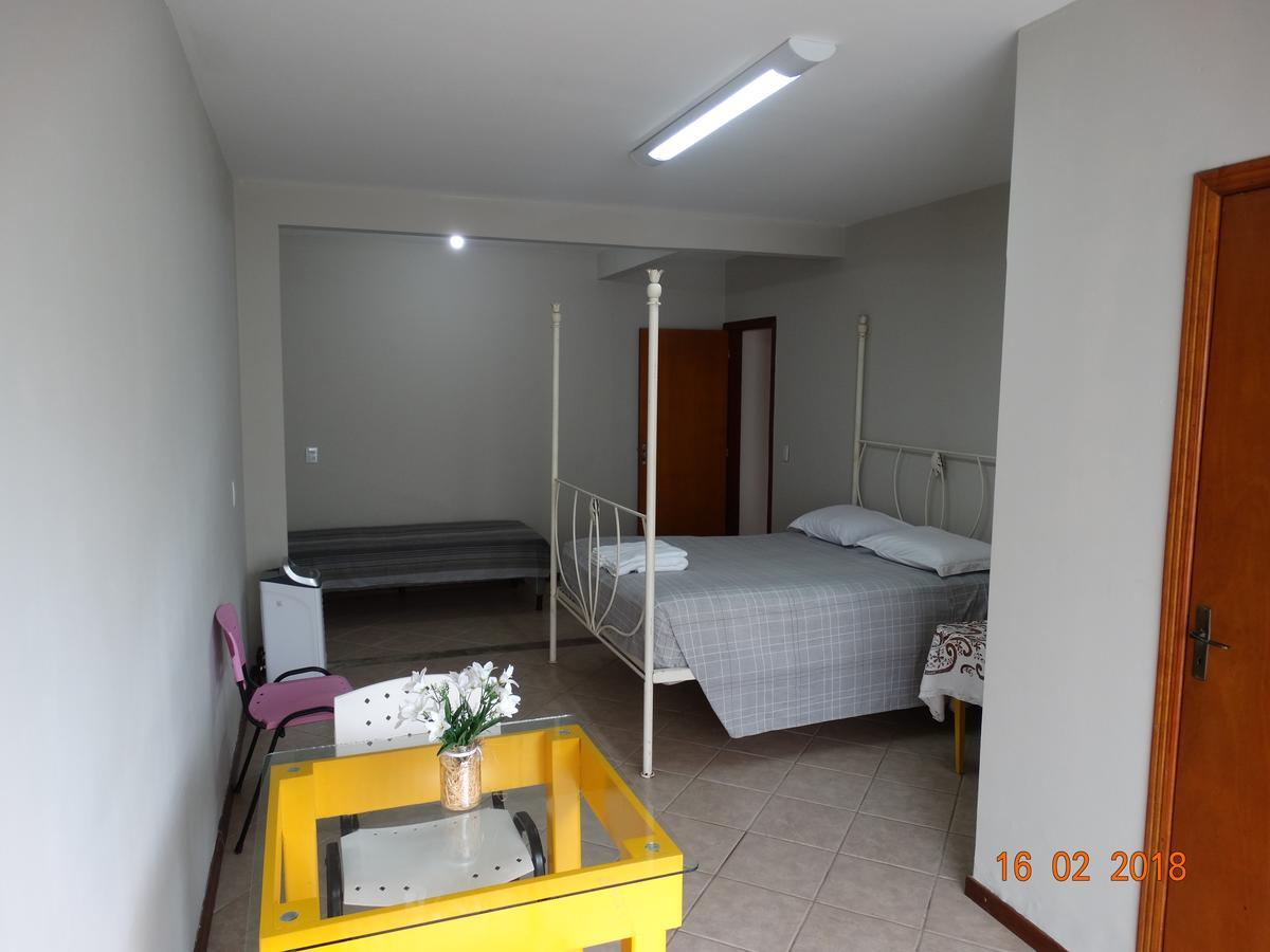 ItajaíPousada Casa Verde - Quartos Individuais - Smart Tv 32 - E Banheiro Privativoアパートメント エクステリア 写真